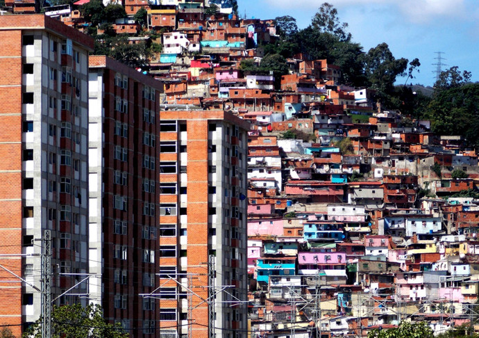 Интервью с белорусом, который строит социальное жилье в Венесуэле ― стране пустых прилавков и 700% инфляции