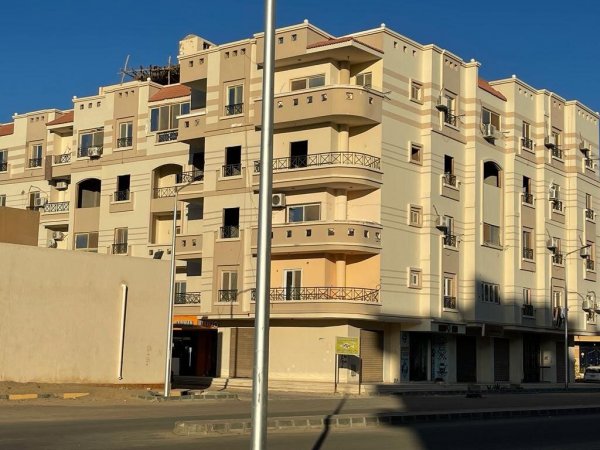 Квартира в хургаде. Вилледж роуд египет. Жилые дома в египте. Египет каир жилые кварталы. Жилые дома в египте.