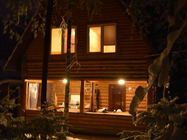 Сдам на сутки коттедж, с/т. ВЯЧА