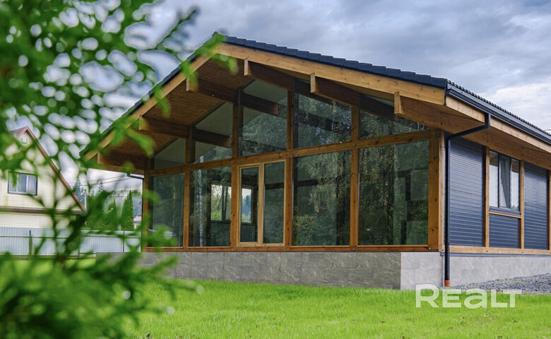 Нашли классный фахверковый дом в деревне недалеко от Минска. Показываем, что внутри