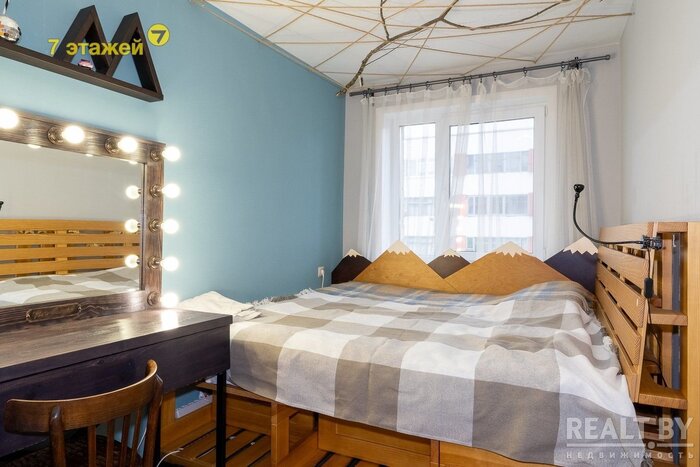 Как из "хруща" сделать клевое жилье: в центре Минска продается «двушка» с дизайнерской мебелью и подвалом за $78 тысяч