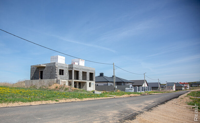 Аукцион на участки с недостроями в Логойском и Дзержинском районах: нюансы и цены