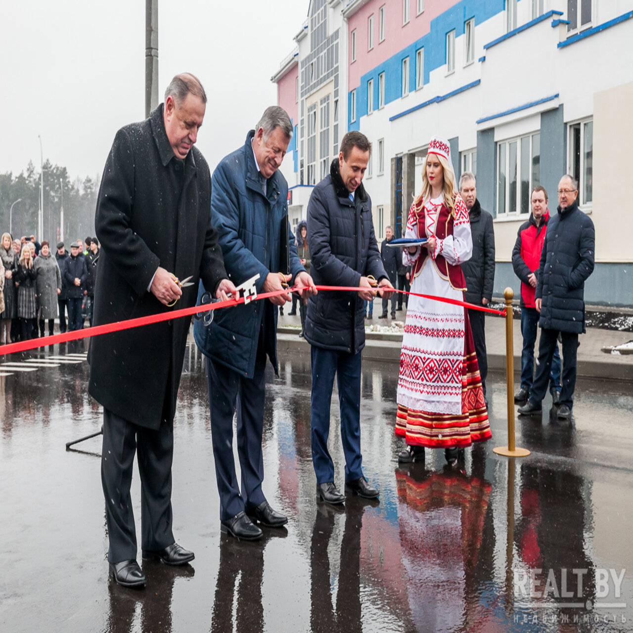 Торжественно открылось троллейбусное депо рядом с Новой Боровой. Теперь это  автобусный парк? — последние Новости на Realt