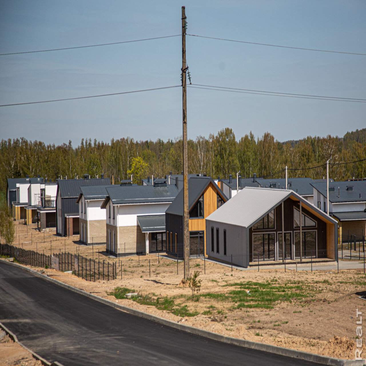 Купить коттедж в коттеджном поселке Lipki Village в Смолевичах — последние  Новости на Realt