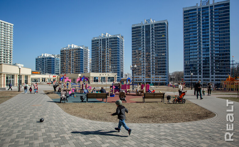 Популярный фастфуд в Минск-Мире теперь будет работать круглосуточно. Работу супермаркетов также продлят