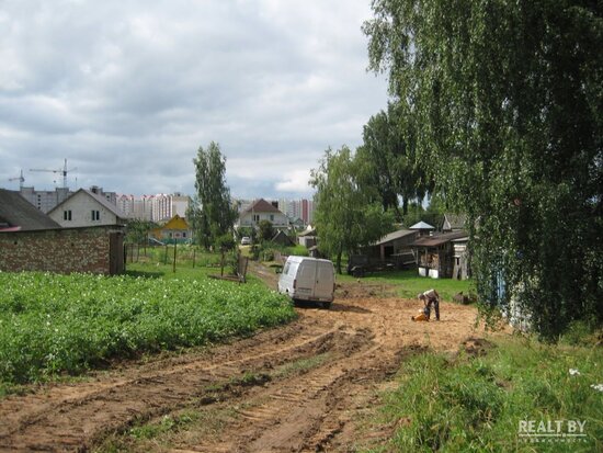 Бугор земли на ниве