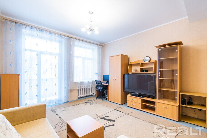Нашли квартиру прямо на территории популярного санатория под Минском. Показываем