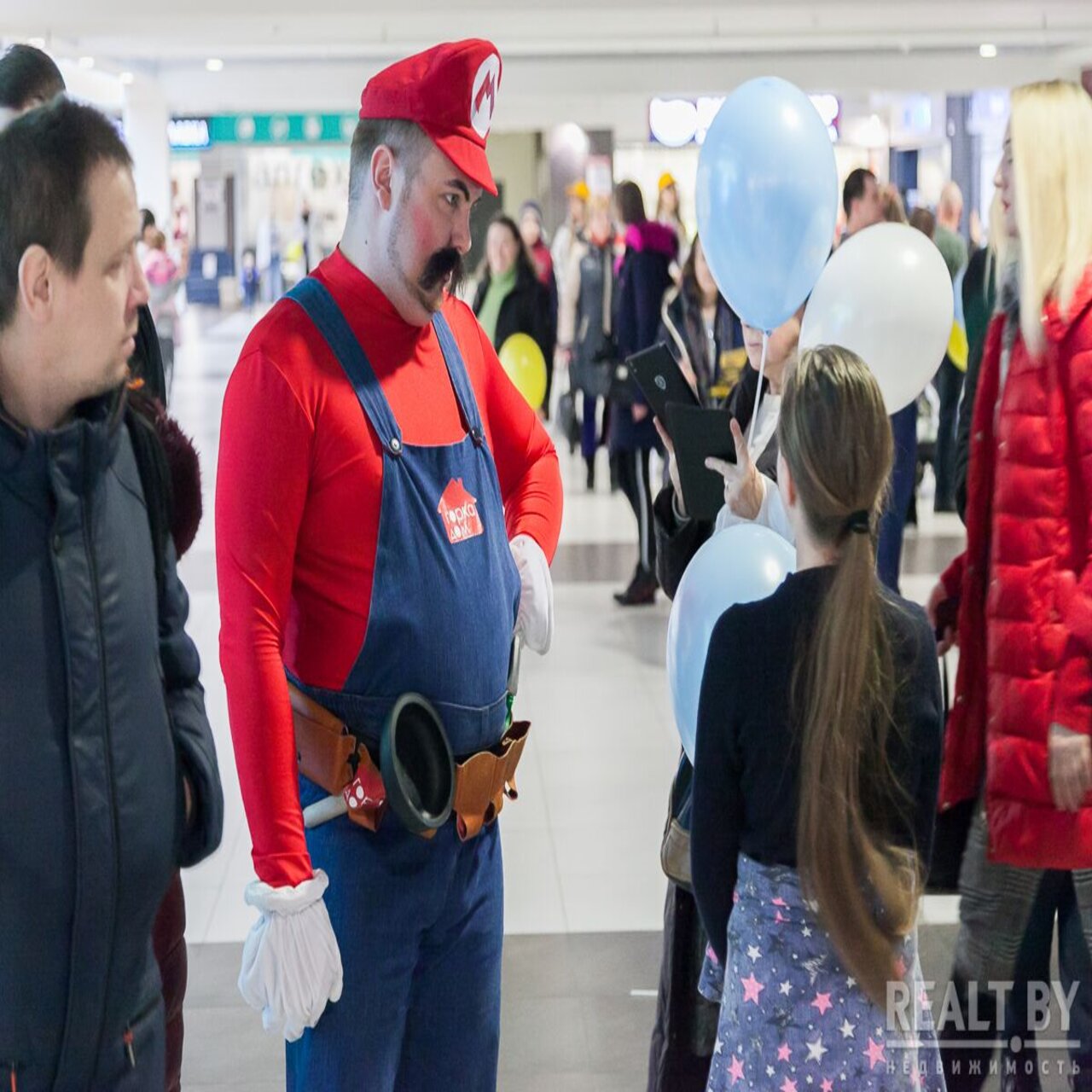 В Каменной Горке открылся новый ТЦ с мебелью и товарами для дома. В первые  дни обещают большие скидки — последние Новости на Realt