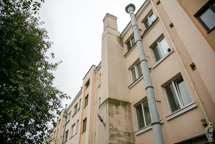 "Ванной не было, а в туалет заходили боком". Побывали в интересных ...