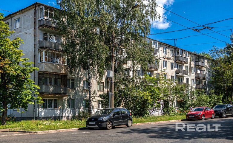 Посмотрите, как стильно переделали обычную хрущевку в Минске. Теперь ее продают