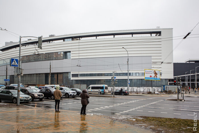Около вокзала в Минске почти достроили большой торговый центр. Рассказываем, когда он откроется и что будет внутри