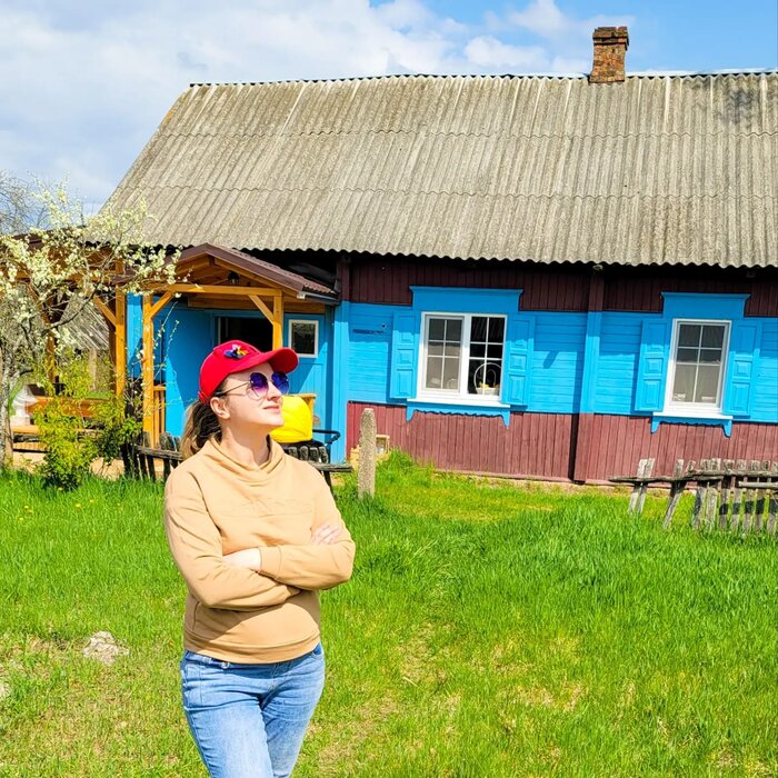 "Это была моя самая душевная инвестиция". Как белорусская бизнес-леди отремонтировала дом прадеда в деревне