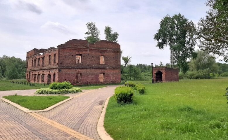 В Лошицком парке восстановят мельницу и каплицу. Вот как они будут выглядеть