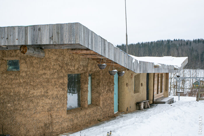 Семья архитекторов построила под Минском один из самых необычных домов в Беларуси. Съездили посмотреть
