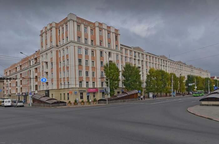 В этом доме должна была жить элита новой столицы БССР. Что за он и какие квартиры там продают?