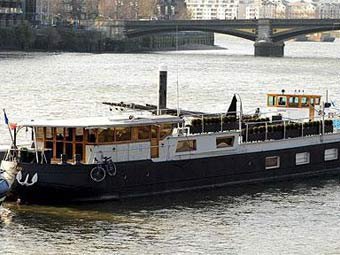 Выставленный на продажу _плавучий дом_. Фото с сайта telegraph.co.uk