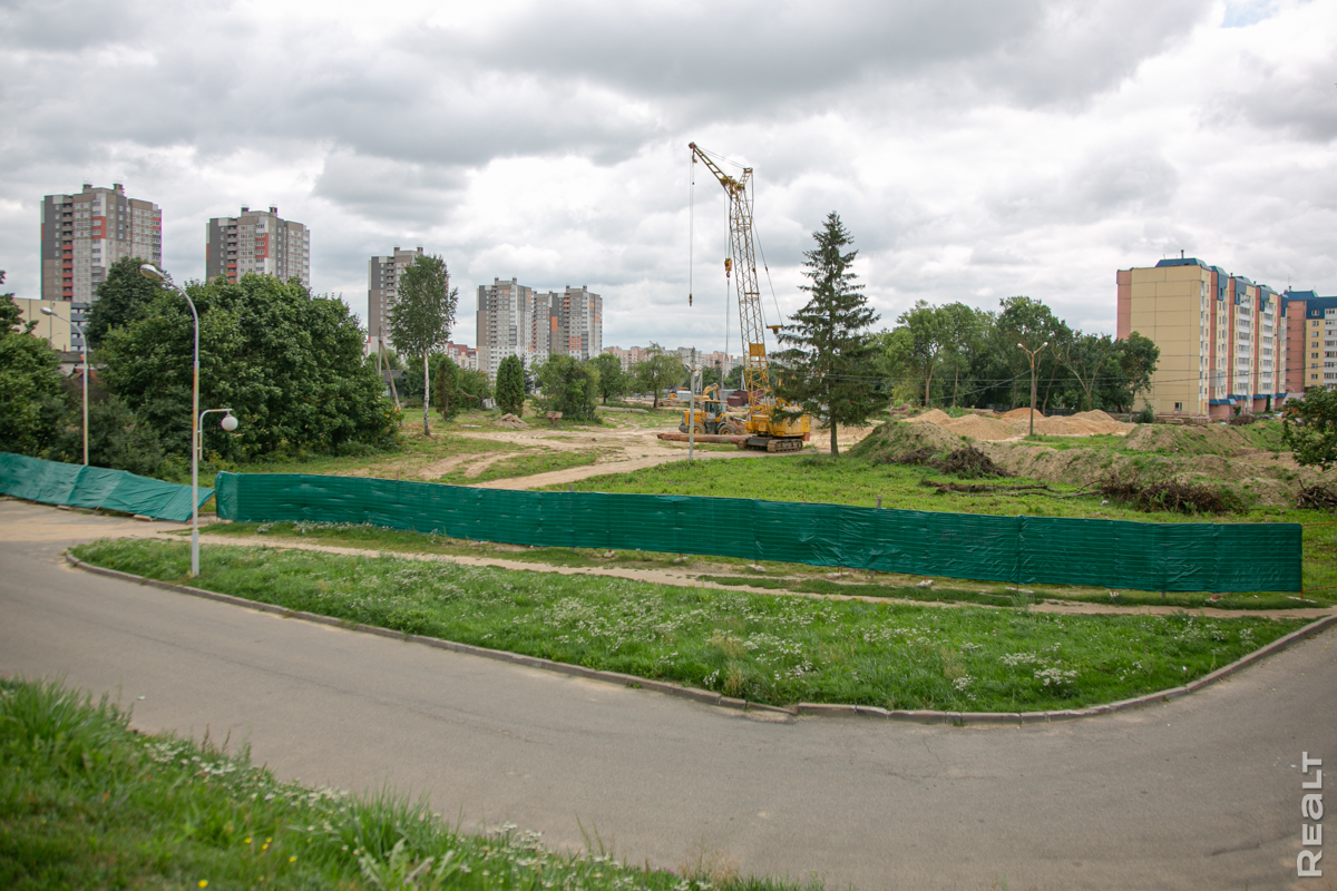 В пяти минутах от метро 