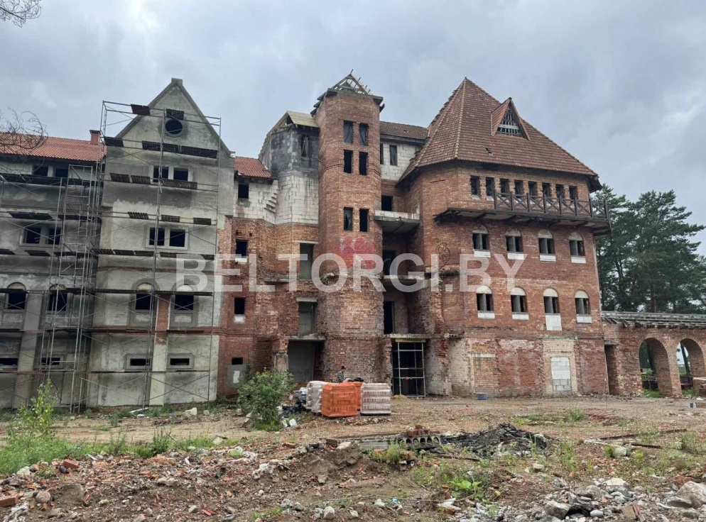 Загадочный недострой